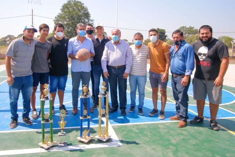 EL GOBIERNO INAUGURÓ EL PLAYÓN DEPORTIVO