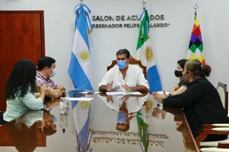 CAPITANICH RECIBIÓ A AHORRISTAS  