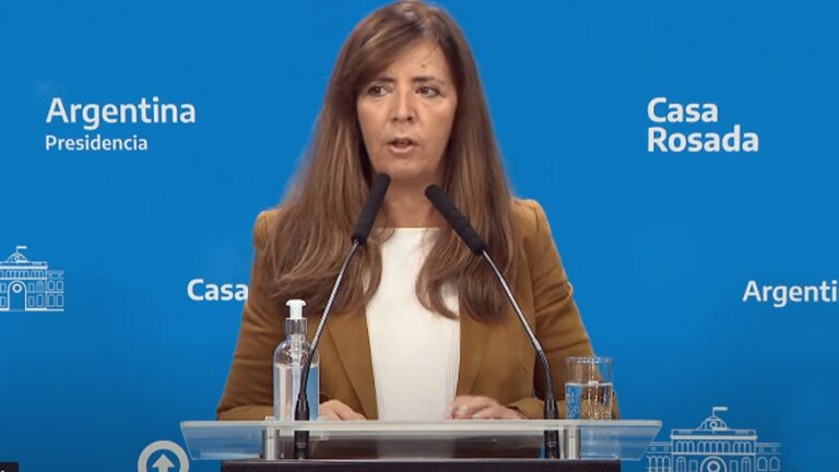 En casa rosada: Cerruti aseguró que  «el FMI pide un ajuste