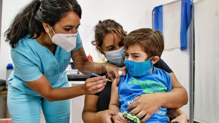El Garrahan pide a los pediatras prescribir la vacuna