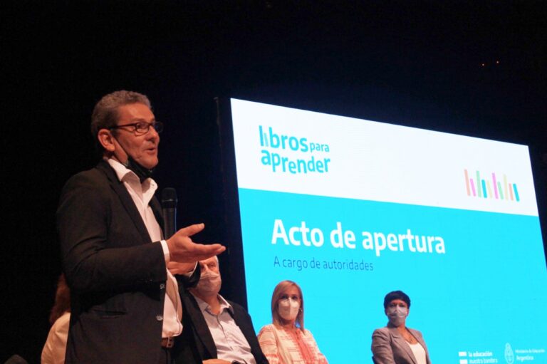 CHACO RECIBIÓ MÁS DE 256 MIL LIBROS