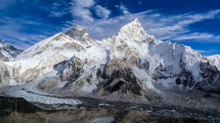 El mayor glaciar del Everest se derrite