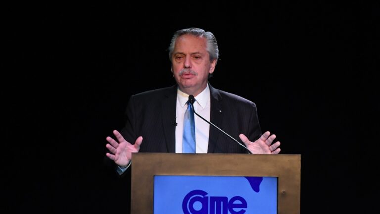 Alberto Fernández participó de la Asamblea de CAME
