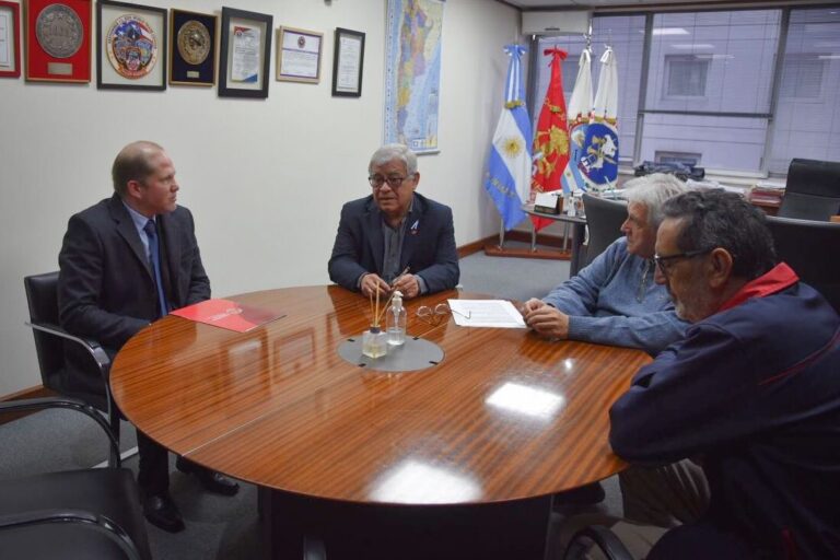 EN BUENOS AIRES CHAPO FIRMÓ CONVENIO