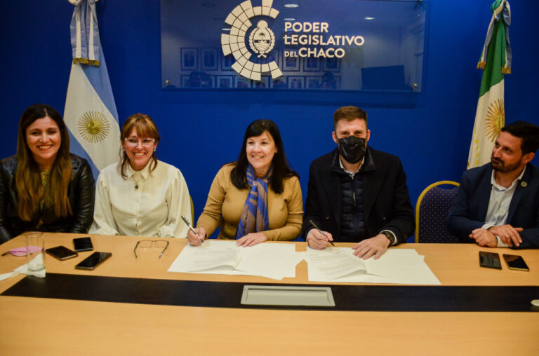 El Poder Legislativo y Grooming Argentina firmaron