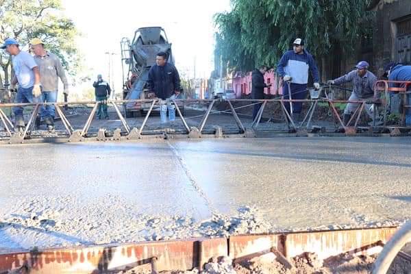 BERNACHEA «ESTAMOS PAVIMENTANDO  CALLE GARCÍA GUILLÉN» 