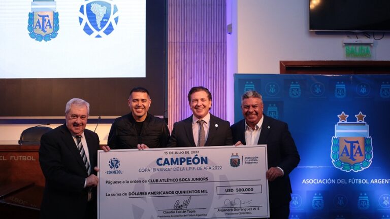 Conmebol le dio 500 mil dólares a Boca por ganar la Copa de la Liga Profesional