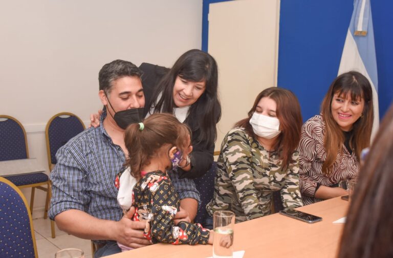 Cuesta recibió a familiares de pacientes oncológicos