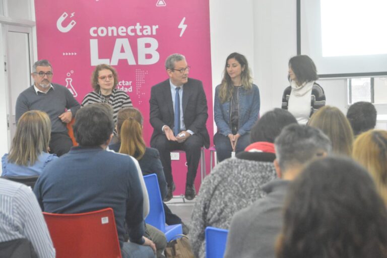 EDUCACIÓN TRABAJA EN LA INCLUSIÓN DE CONTENIDOS