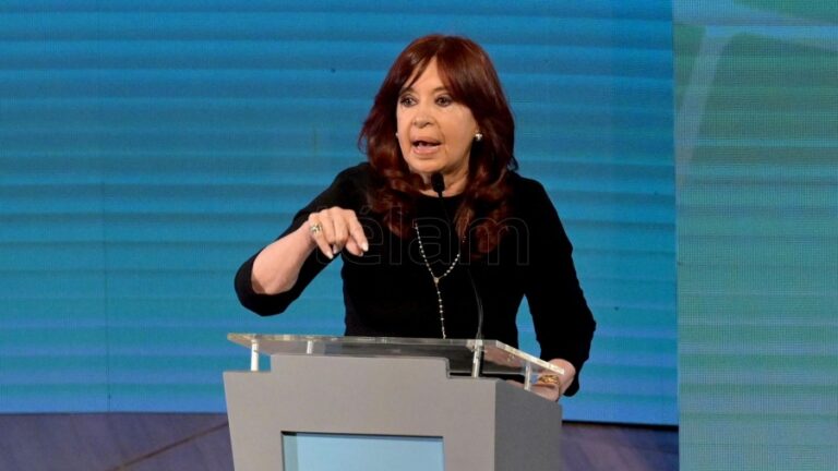 Cristina Fernández: «Estoy ante un pelotón de fusilamiento mediático judicial»