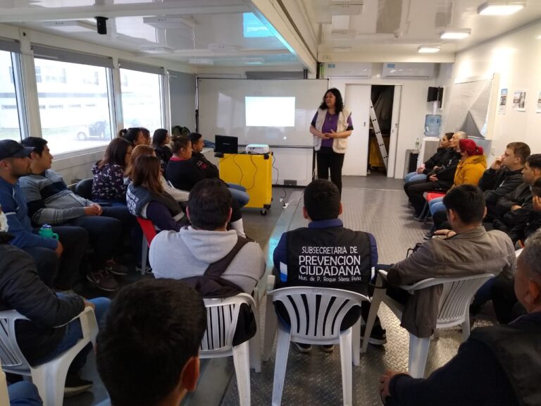 SE REALIZAN TALLERES DE PREVENCIÓN DE DELITOS