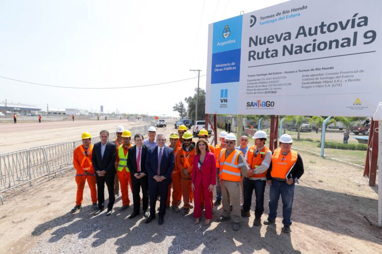 Entrega de viviendas en Santiago del Estero