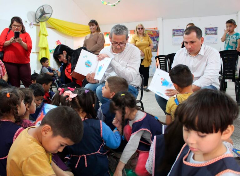 LLEGAN «LIBROS PARA APRENDER» AL NIVEL INICIAL