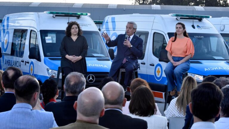 ”Uno de los roles centrales del Estado es garantizar la salud