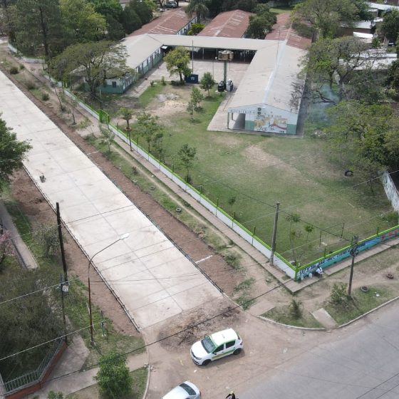 EL GOBIERNO EJECUTA UNA NUEVA OBRA DE PAVIMENTO EN RESISTENCIA