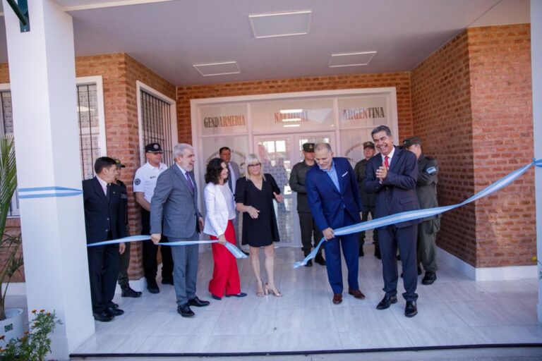 INAUGURARON EL ESCUADRÓN N°51 DE GENDARMERÍA EN FONTANA