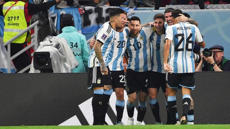 ADENTRO ARGENTINA PASO A CUARTOS DE FINAL