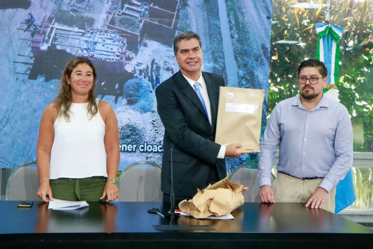 TRES NUEVAS LICITACIONES POR CASI $2 MIL MILLONES