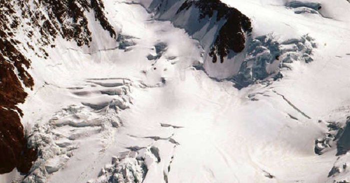 Al menos diez muertos por avalanchas en áreas montañosas