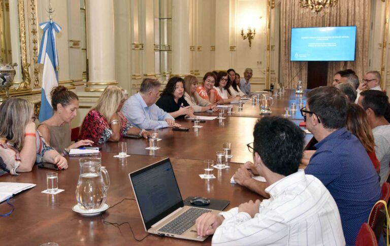 Primera reunión presencial del año