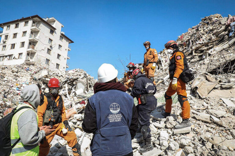 El equipo argentino rescató a tres sobrevivientes en Antakya