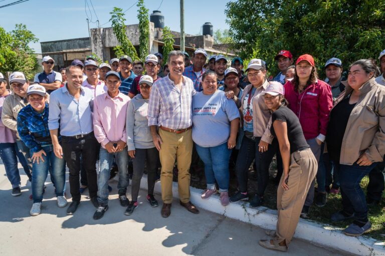 CAPITANICH INAUGURÓ MÁS PAVIMENTO URBANO  