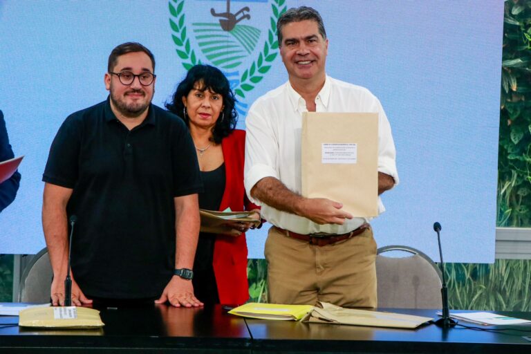 CON DOS NUEVAS LICITACIONES