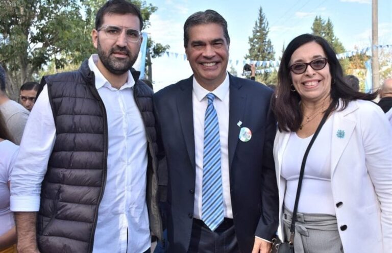 LUCHO MOSER PARTICIPÓ DE ACTO CENTRAL POR EL 25 DE MAYO EN LAS PALMAS