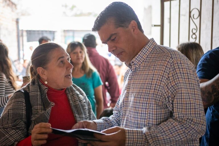 CAPITANICH SE REUNIÓ CON VECINAS Y VECINOS DE DISTINTOS BARRIOS