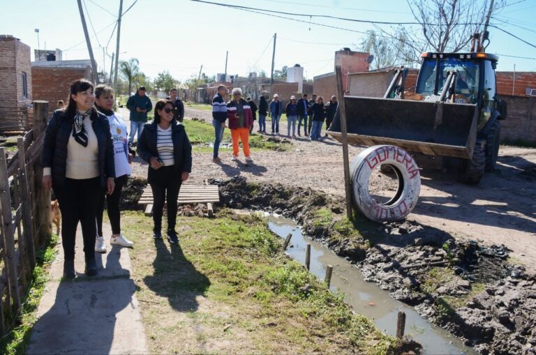 Cuesta propone una mirada especial para los barrios