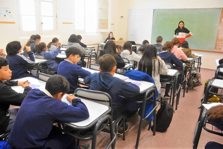 EN TODAS LAS ESCUELAS PRIMARIAS CHAQUEÑAS