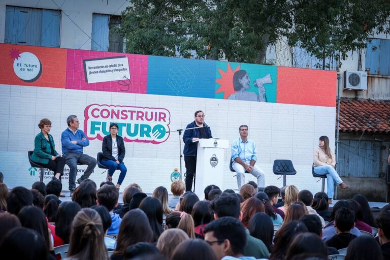 CONSTRUIR FUTURO