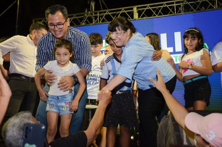 Cuesta: «Quiero ser intendenta para cuidar a nuestros niños, abuelos y a cada vecino»