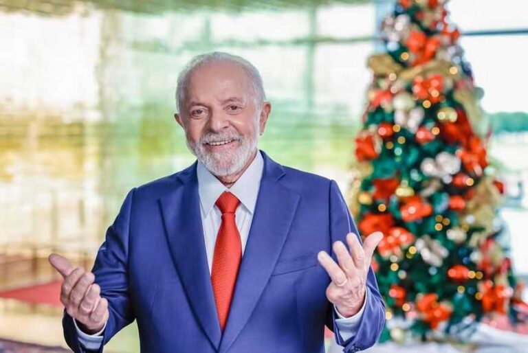 En su balance de 2023, Lula destacó la vuelta de las políticas sociales en Brasil