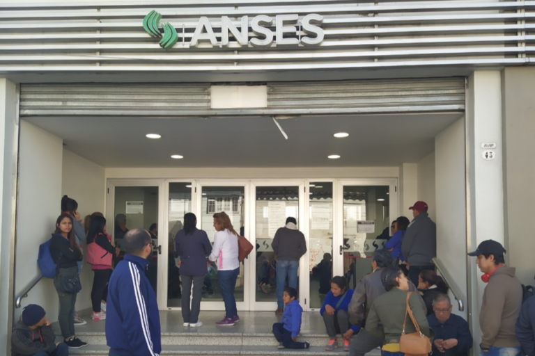 Anses: trabajadores denunciaron más despidos