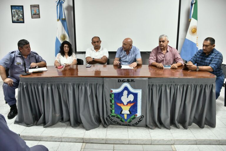 GARANTIZAN LA PRESENCIA DE UNA GUARDIA POLICIAL