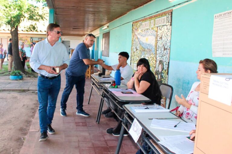 ELECCIONES EN FONTANA