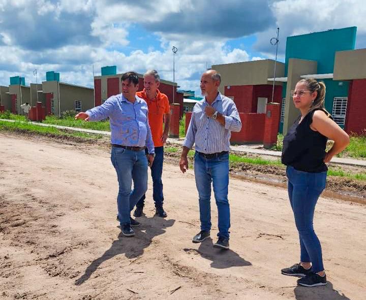 EL PRESIDENTE DEL IPDUV SUPERVISÓ OBRAS