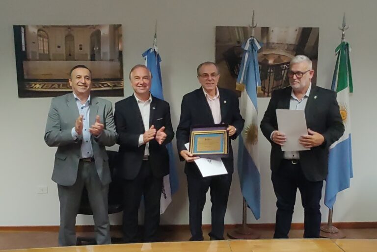 Reconocimiento legislativo a la Facultad de Ingeniería