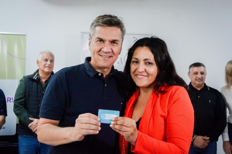 ENTREGA DEL BOLETO DOCENTE EN SÁENZ PEÑA