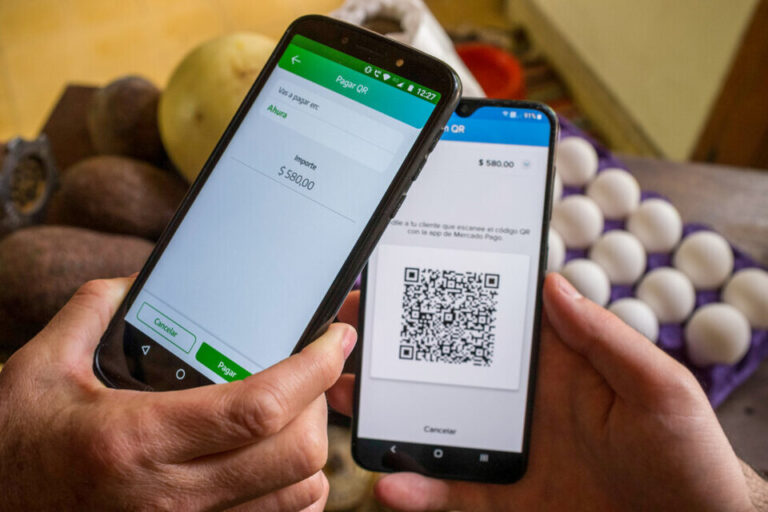 Pagos QR con tarjeta: hubo acuerdo con los bancos