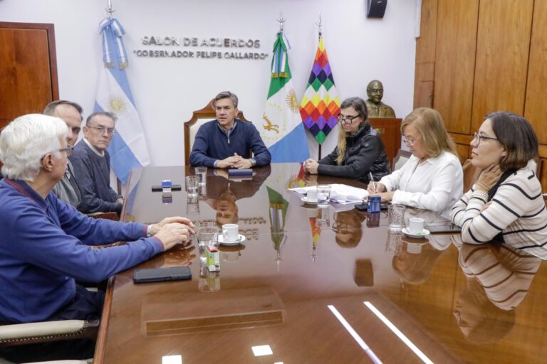 GOBIERNO FIRMÓ CONVENIOS CON FUNDECCH CONIN DE SÁENZ PEÑA Y DE BARRANQUERAS