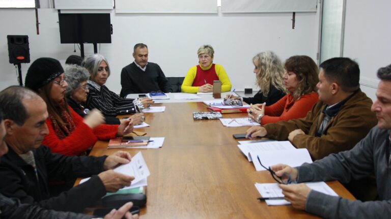 LA MINISTRA NAIDENOFF ACOMPAÑÓ EL INICIO