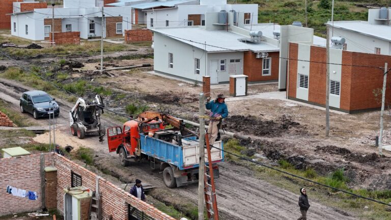 OBRAS DE INFRAESTRUCTURA EN LA CHACRA 137