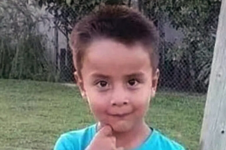 El olor del niño desaparecido en Corrientes fue identificado en dos autos