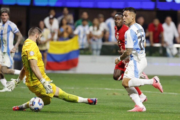 Argentina le ganó a Canadá en el debut de la Copa América