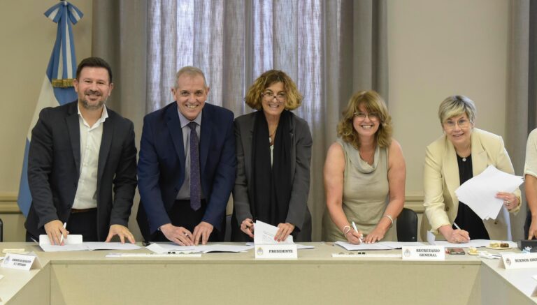 LA MINISTRA NAIDENOFF PARTICIPÓ EN EL CONSEJO FEDERAL DE EDUCACIÓN