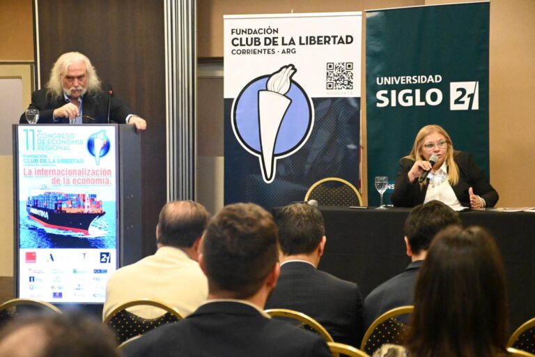 La presidente Carmen Delgado disertó en el 11º Congreso de Economía Regional