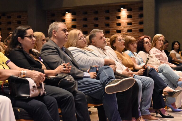 La Legislatura reafirma su compromiso con la eliminación de la Violencia contra la Mujer