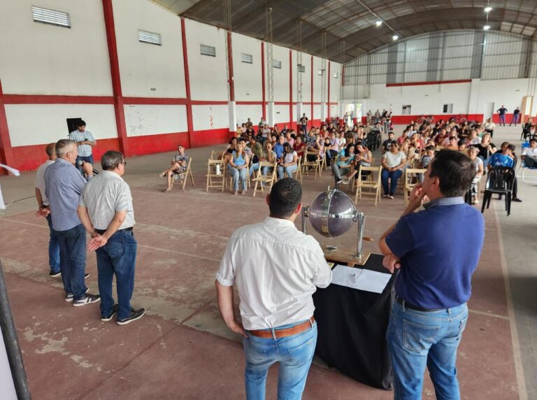 EL IPDUV SORTEÓ VIVIENDAS EN CONCEPCIÓN DEL BERMEJO